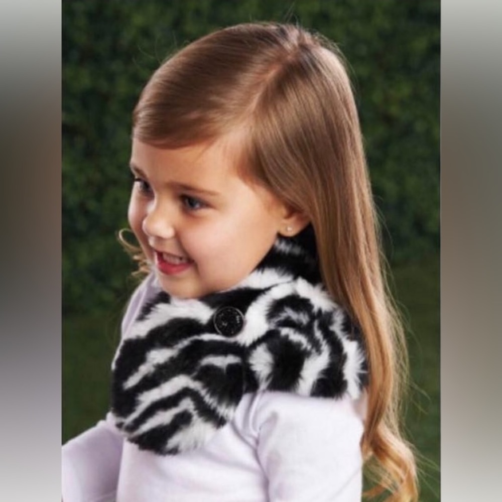 NEW Mud Pie Zebra Faux Fur Scarfette OS